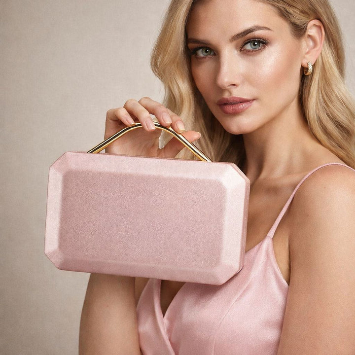 Elegante Box Clutch