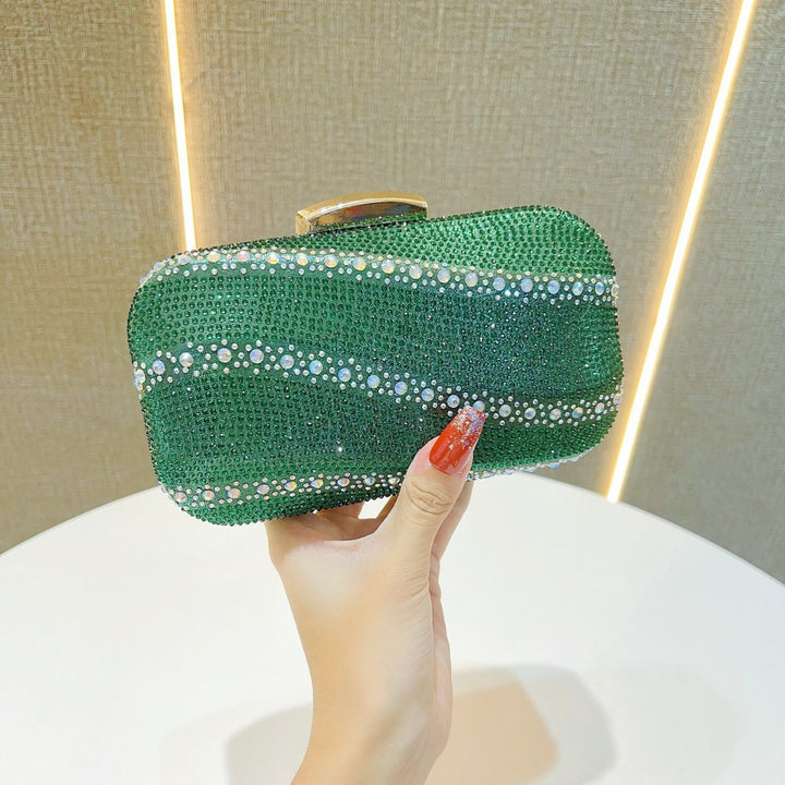 Kristallbesetzte Clutch-Handtasche