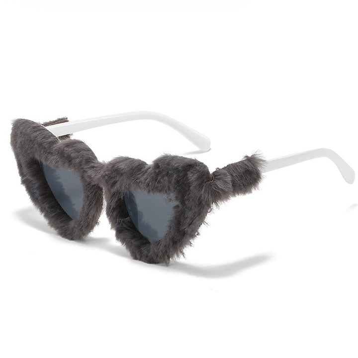 Einzigartige Herzförmige mit Fellbesatz Sonnenbrille Karnz