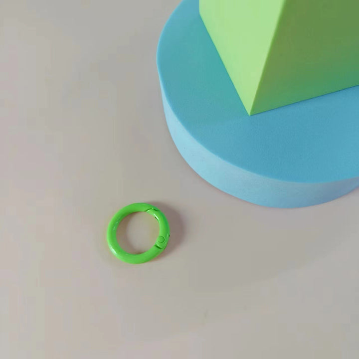 Vielseitiger Clip-On Schlüsselring Karnz