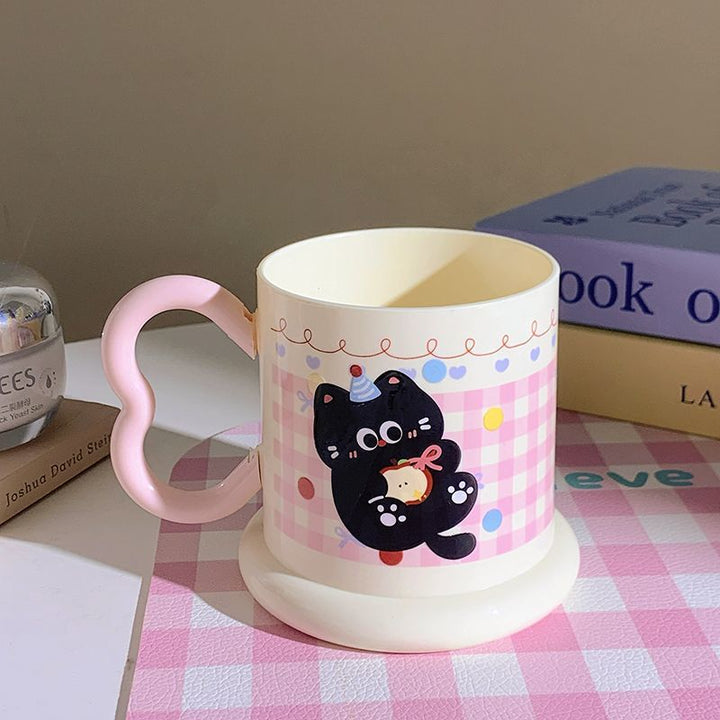 Keramiktasse mit Verspieltem Katzenmotiv Karnz