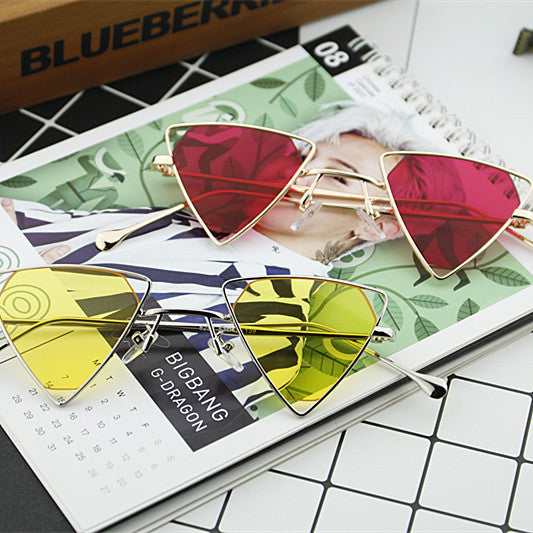 Damen geometrische Sonnenbrille mit elegantem Metallrahmen Karnz