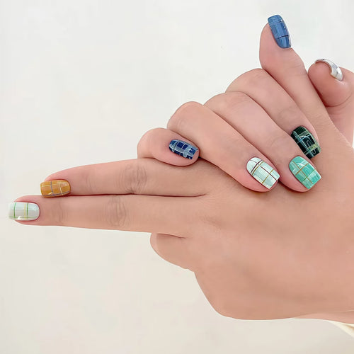 Geometrisch Muster Nagelkunst