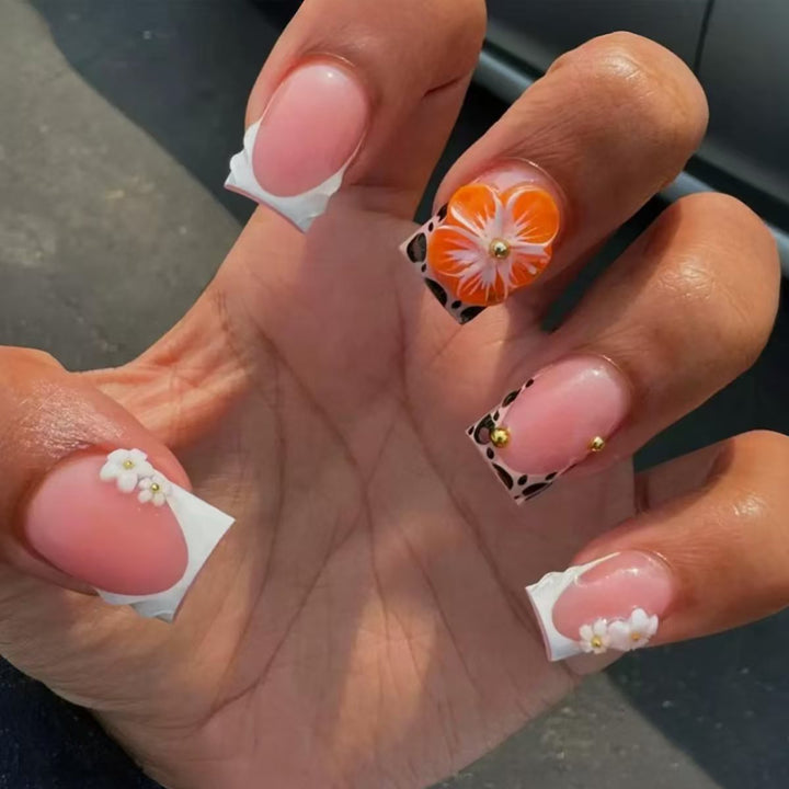 Künstlerisches Florales Nagelkunstset Karnz