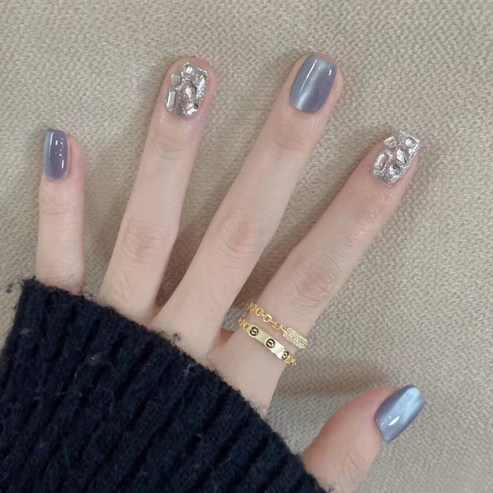 Premium Glitzernde Press-On Nagelerweiterungen Karnz
