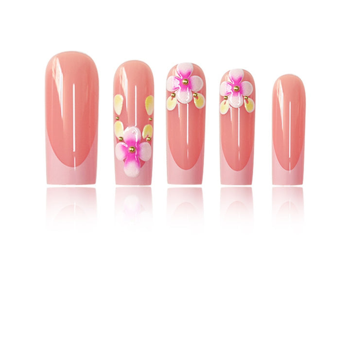 Blumenmuster Nagelspitzen Karnz