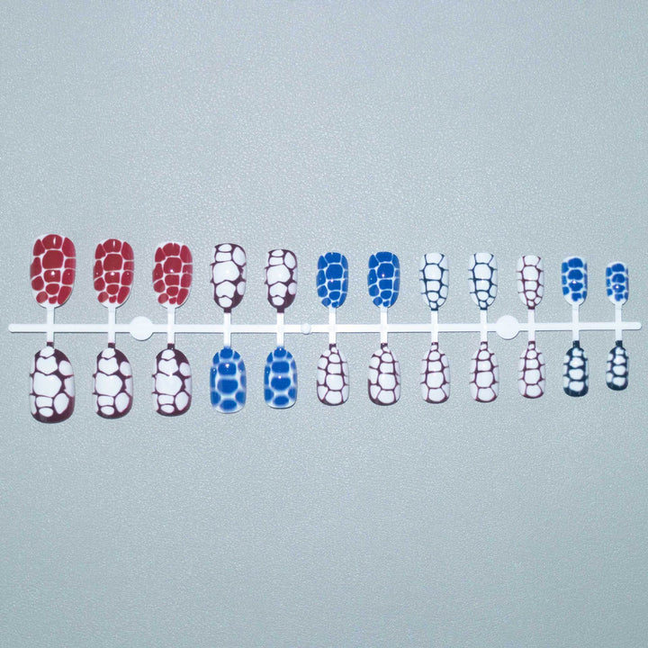 Künstlerische abstrakte Nagelkunst
