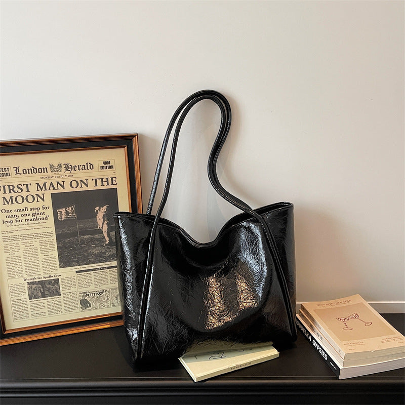 Vielseitige Soft-Finish Tote Karnz