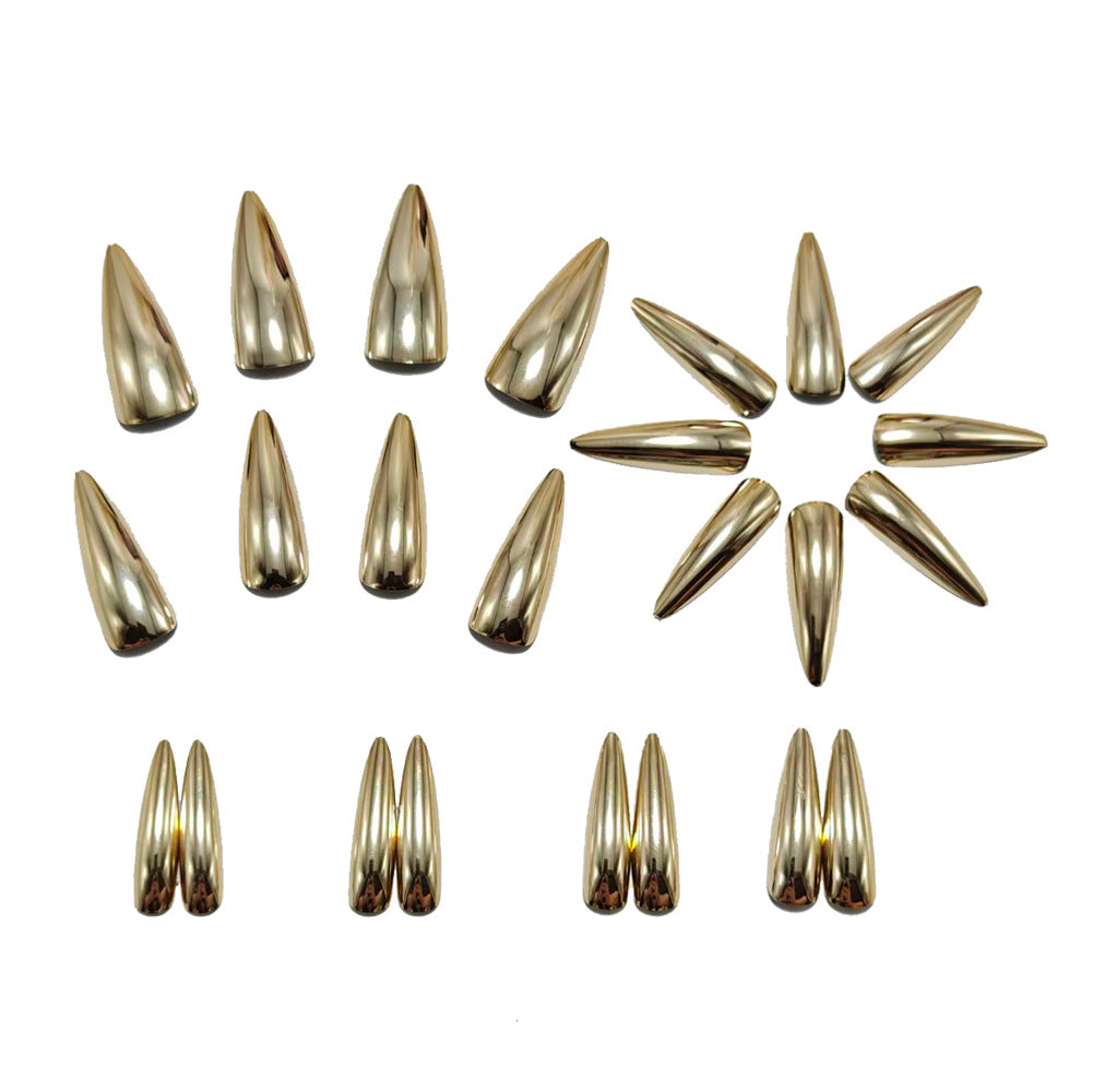 Elegante und Glänzende Stiletto-Kunstnägel Karnz