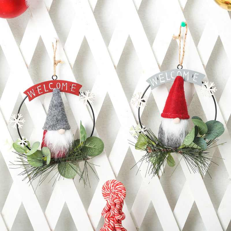 Dekorative Weihnachtskranz mit Gnome-Motiv Karnz