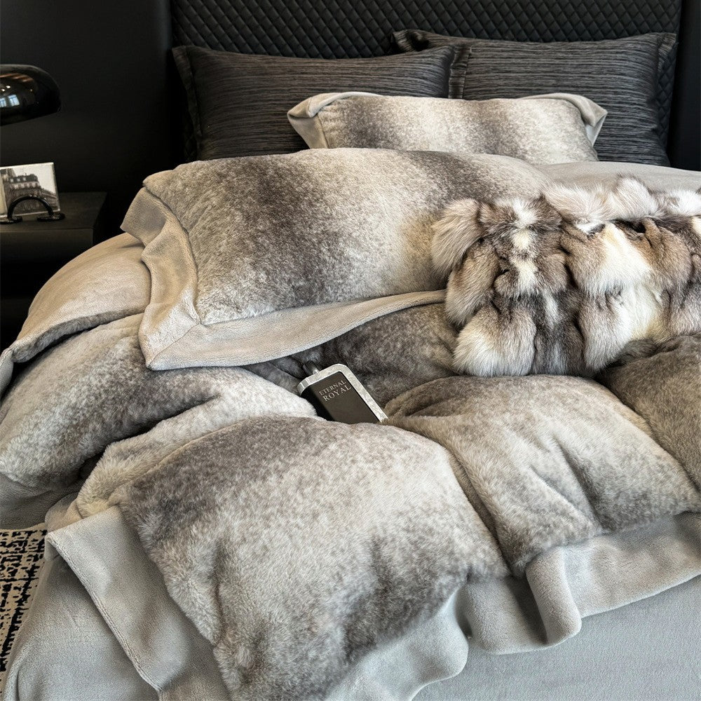 Wohliges Microfleece-Bettwäscheset mit Ombre-Verlauf und Faux-Fur-Zierkissen