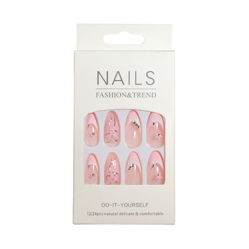Stylische Acryl-Nagelkunst Karnz