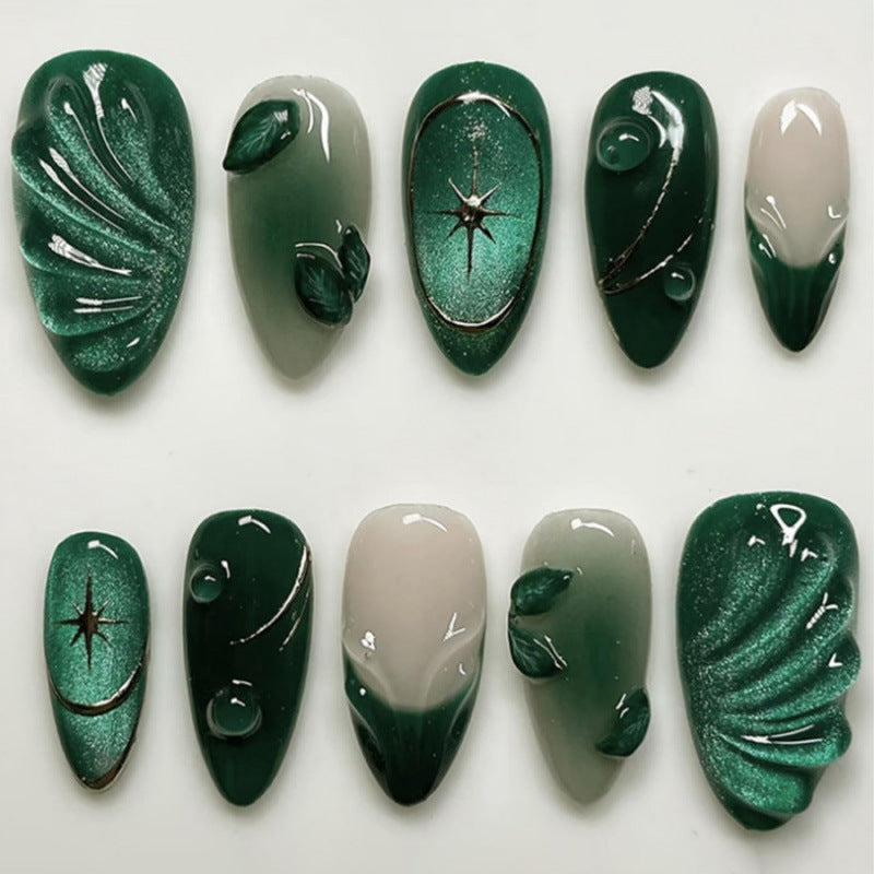 Kunstnägel mit botanischen Motiven Karnz