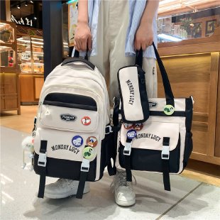 Verspielter Grafik-Rucksack Karnz