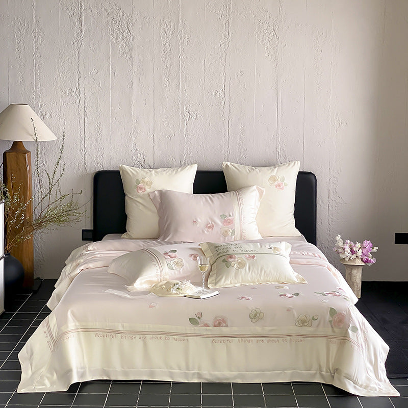 Seidenmischung Botanisch Bestickte Bettwäsche Set mit Satin Border & Dekorativen Kissenbezügen