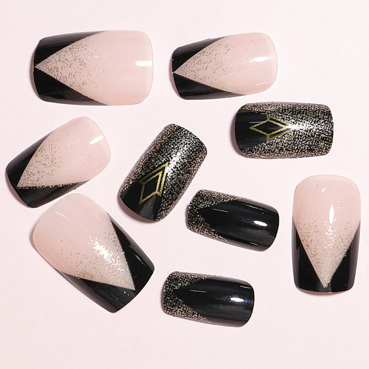 Elegantes Press-On Nagelkunstset mit geometrischem Design Karnz