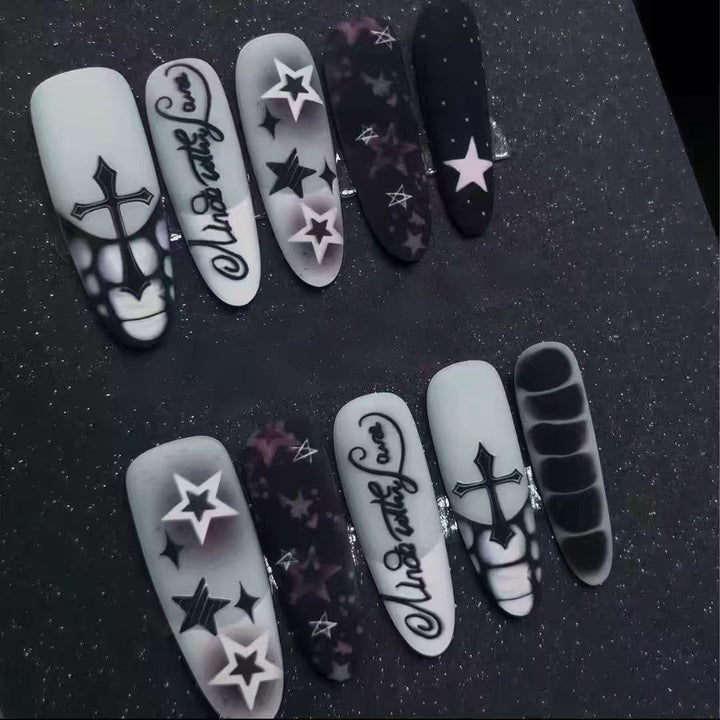 Trendiges Gothic Nagel Kunst Set Karnz