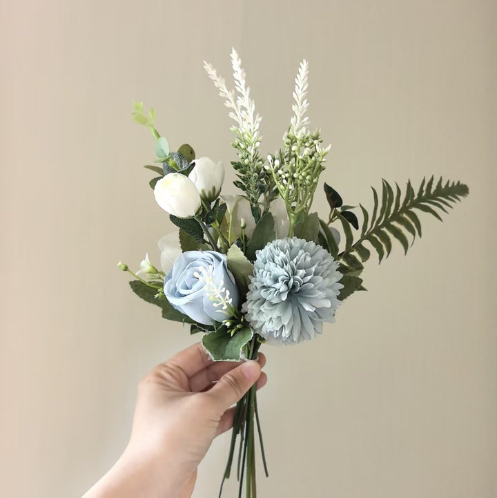 Lebensechter floral Handheld-Strauß