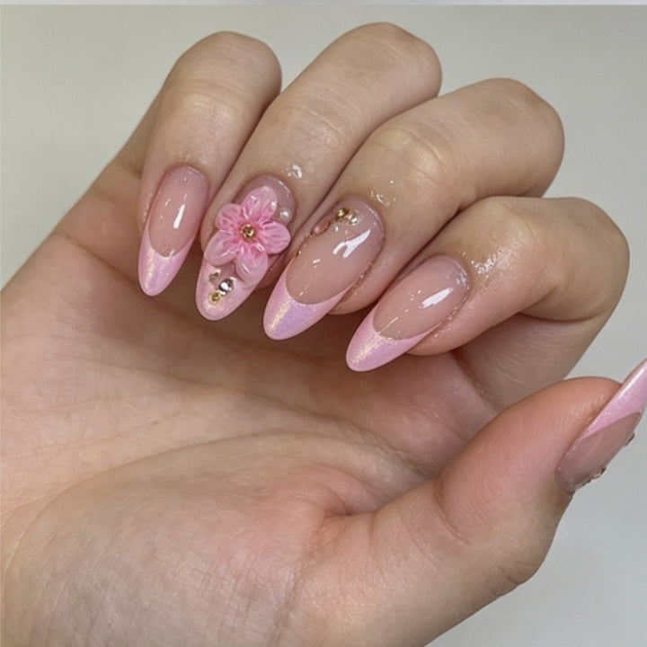 Florale Verzierungen Press-On Nagelkunst Set Karnz