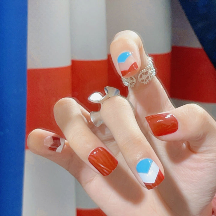 Künstlerisches Press-On Nageldesign Kit
