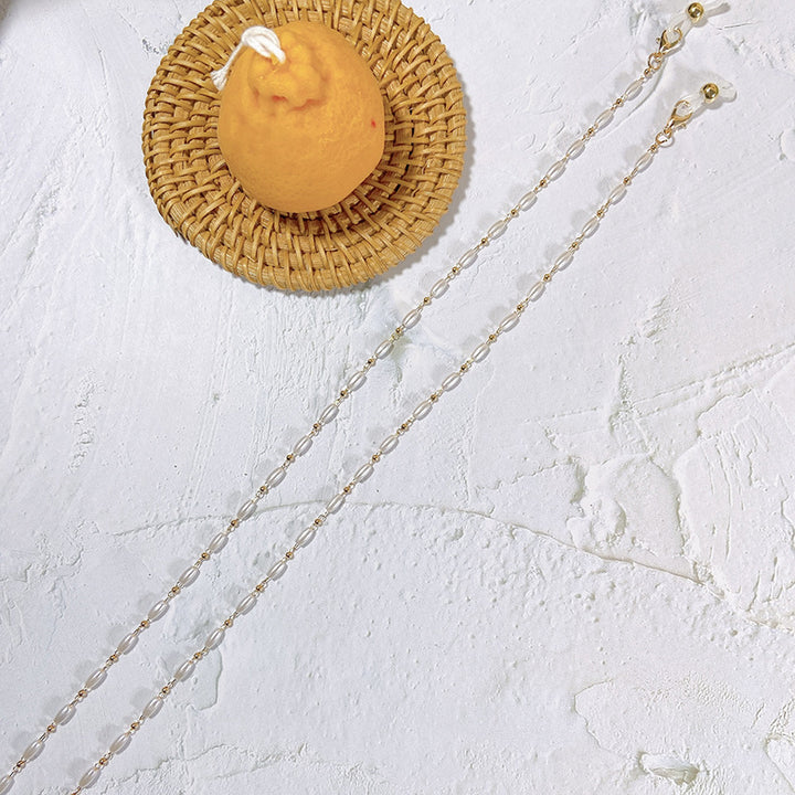 Elegante Brillenhalterkette mit Perlen Karnz