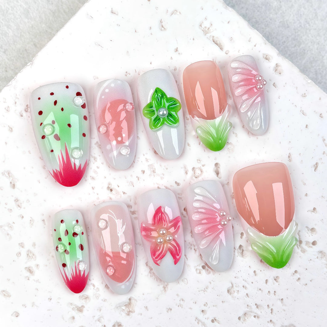 Dekoratives florales Kunstwerk Press-On Nail Set