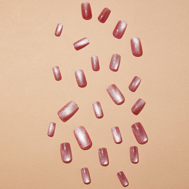 Glänzendes Press-On Nail Set Karnz