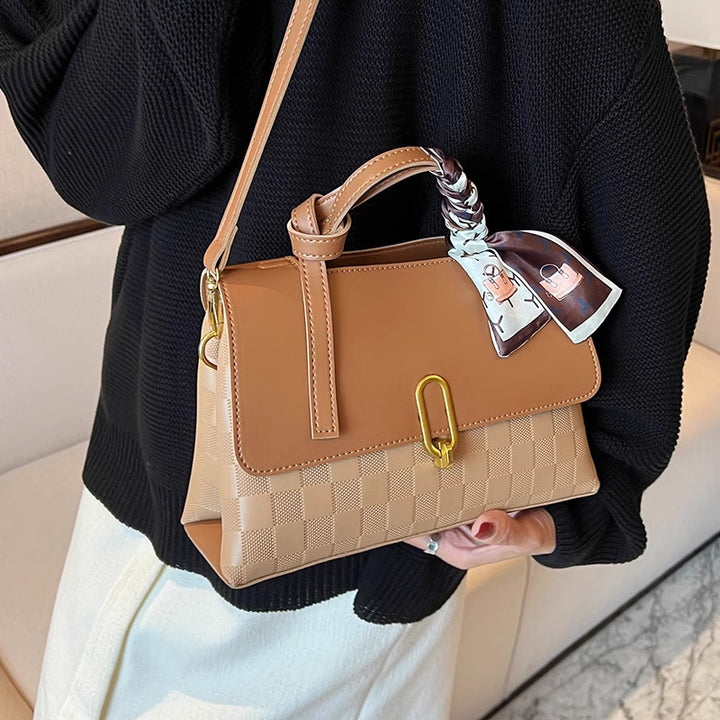 Strukturierte Tote-Handtasche Karnz