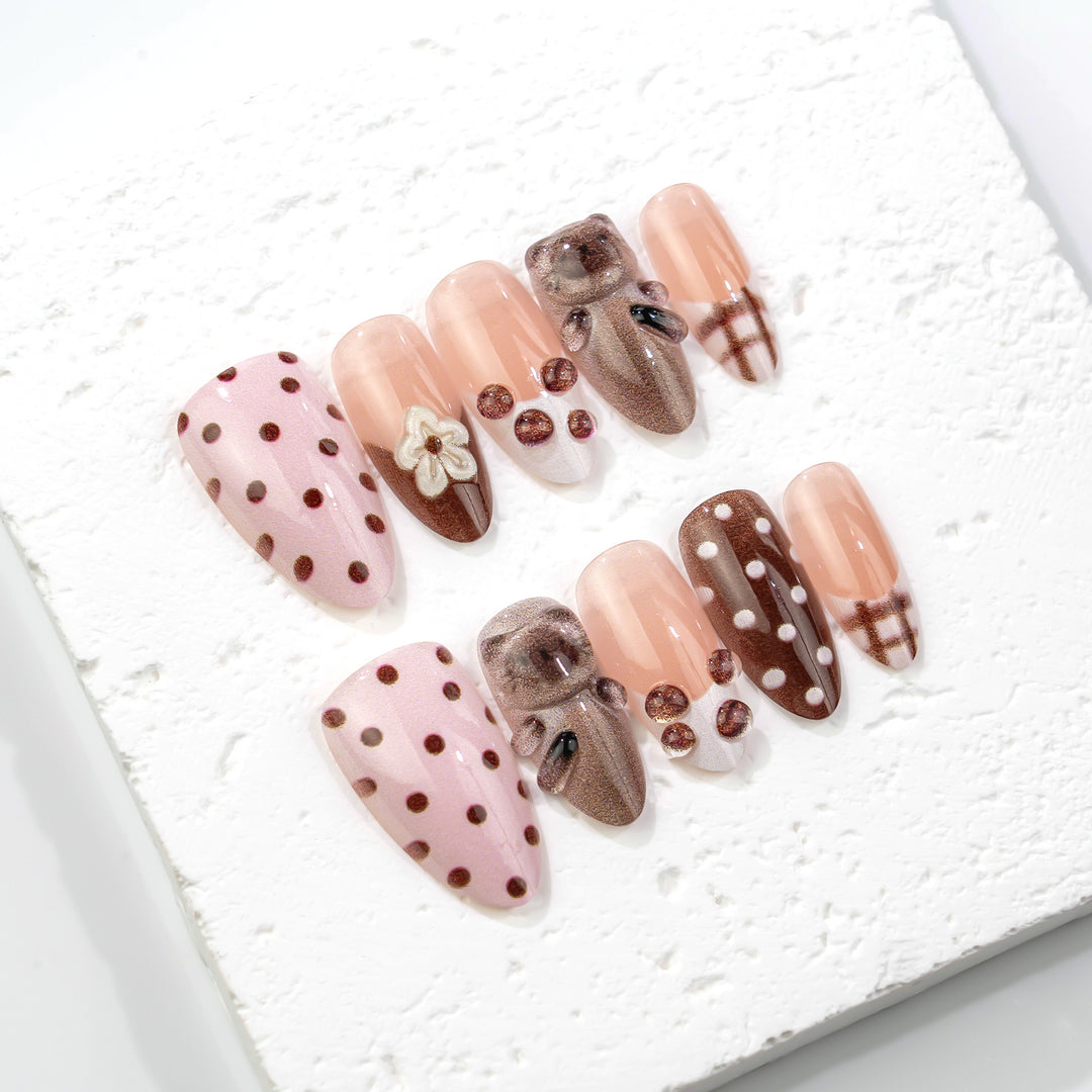 Verspieltes tierisches Press-On Nagelkunst-Set