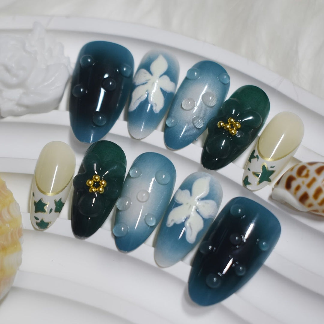 Künstlerisches Gel-Nagelkunst-Design Karnz