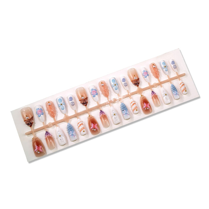 Künstlerisches, sommerlich inspiriertes Press-On-Nagelset