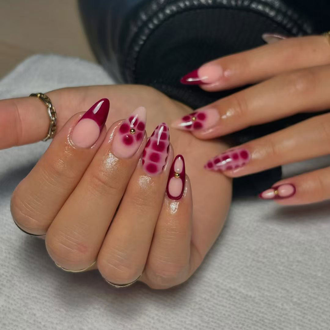 Künstlerisches Nageldesign-Set mit Edelsteinen
