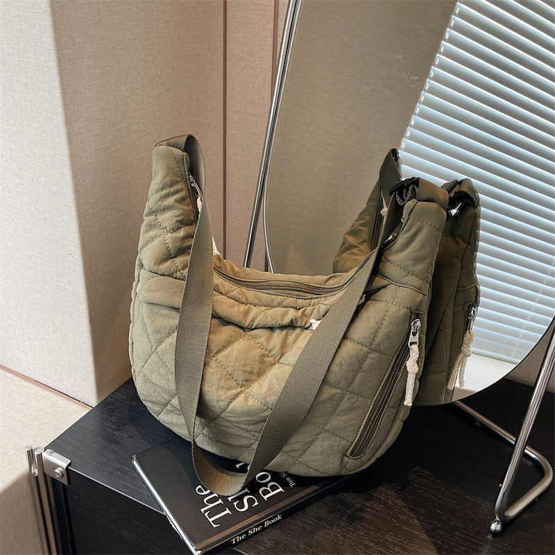 Gepolsterte Hobo-Handtasche Karnz