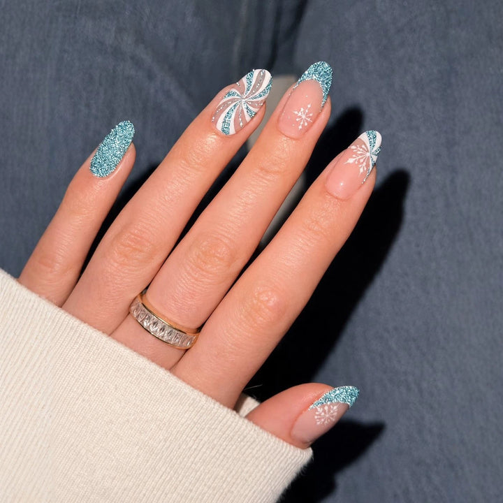 Elegante Glitzer-Nagelkunst-Verstärkungen Karnz