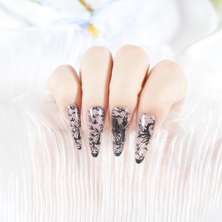 Dekorative Press-On Nagelspitzen Karnz