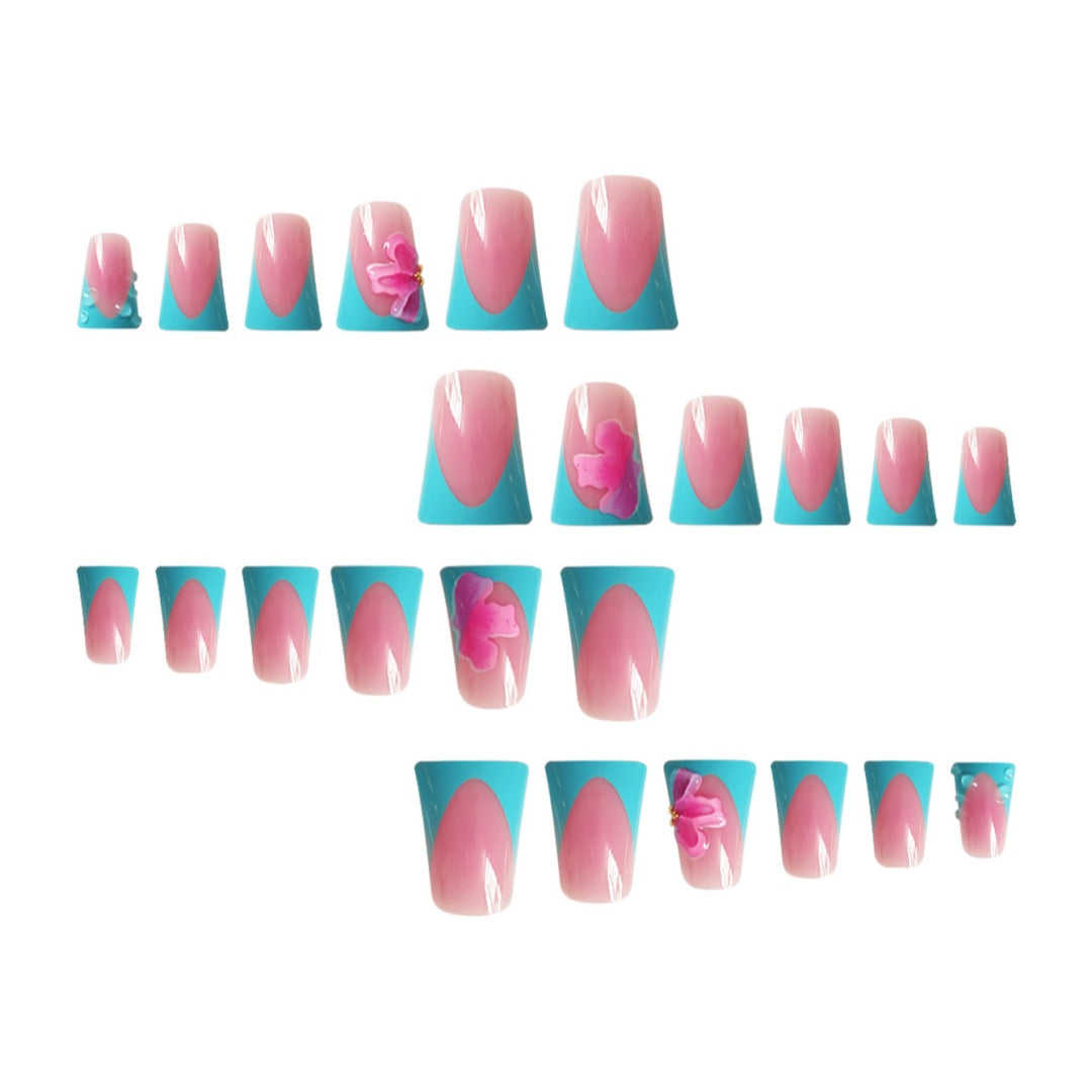 Künstlerische French Tip Nagelverstärkungen Karnz