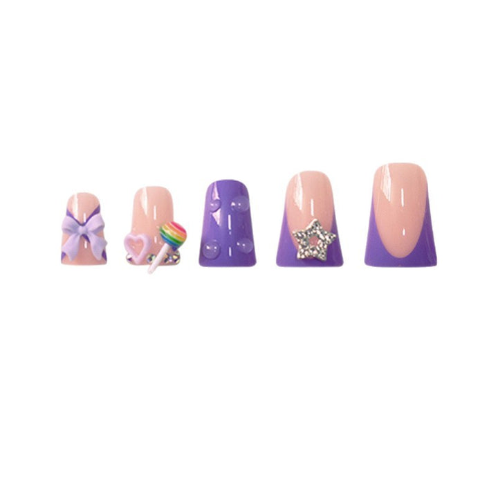 Verspieltes Glitzerndes Press-On Nagelkunst-Set Karnz