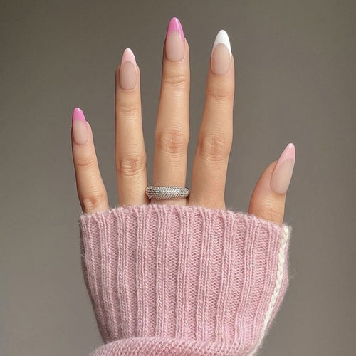 Elegante Stiletto Press-On Nägel mit einzigartigen French Tips Karnz