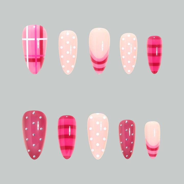 Künstlerisches Glänzendes Stiletto Press-On Nail Set Karnz