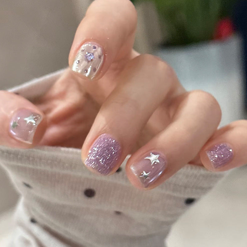 Glitzernde mit Sternen verzierte Press-On Nägel Karnz