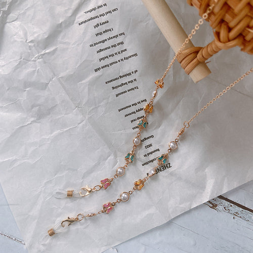 Elegante Brillenhalterkette mit Bunten Perlen und Stilvollen Anhängern Karnz
