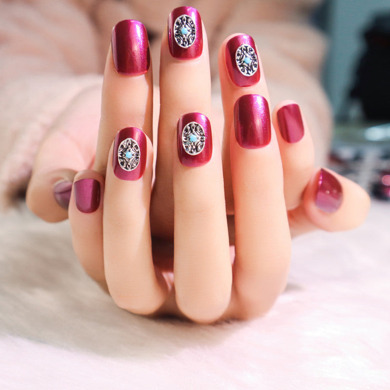Dekorativer Press-On Nagelkunst-Kit