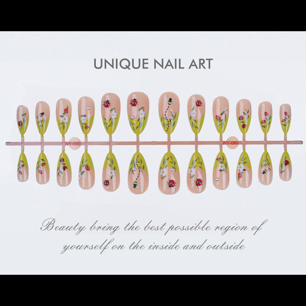 Dekorativer Floral Press-On Nagelset Karnz