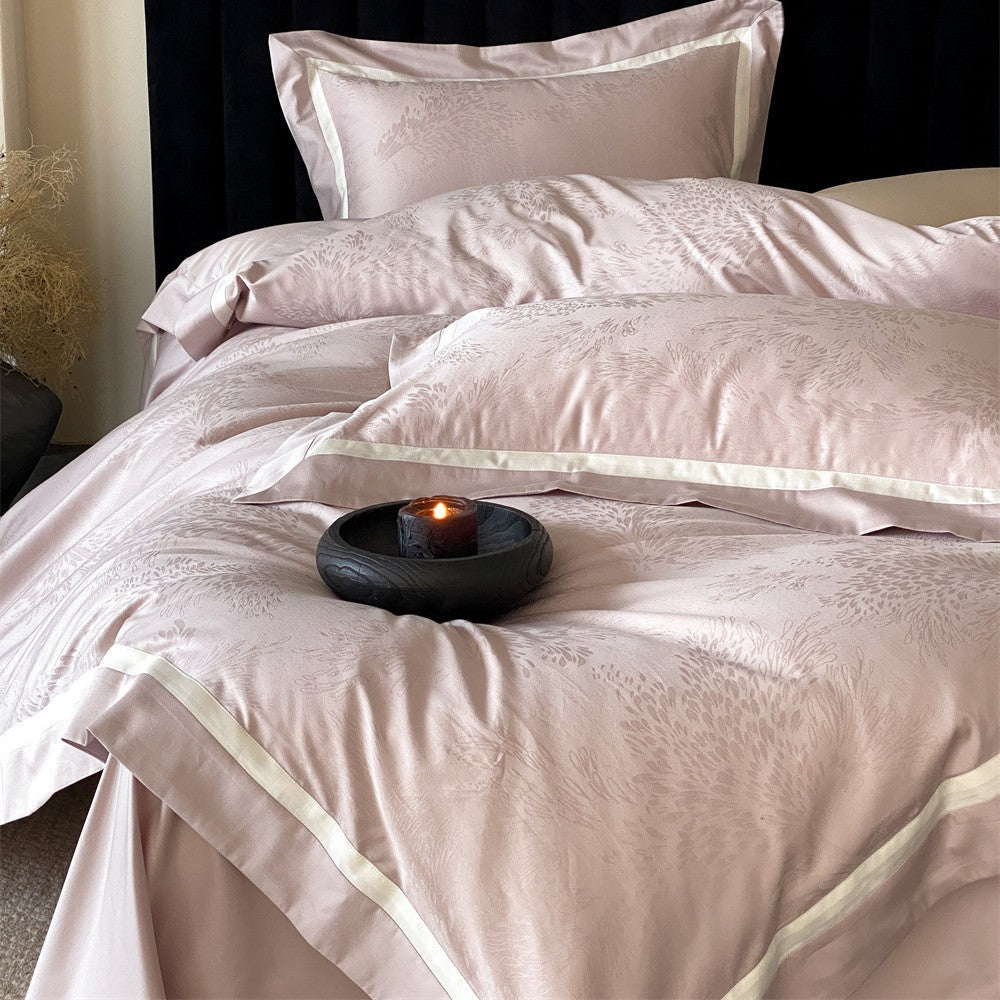 Luxuriöses Satin-Bettwäsche-Set mit Jacquardmuster und feinem Saum
