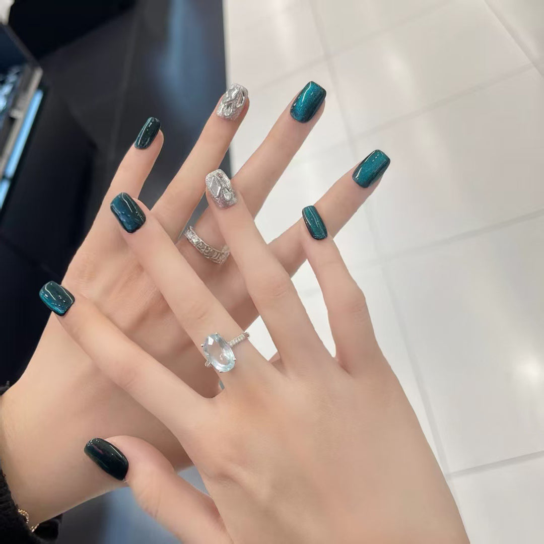Funkelndes Acryl Press-On Nagelset Karnz
