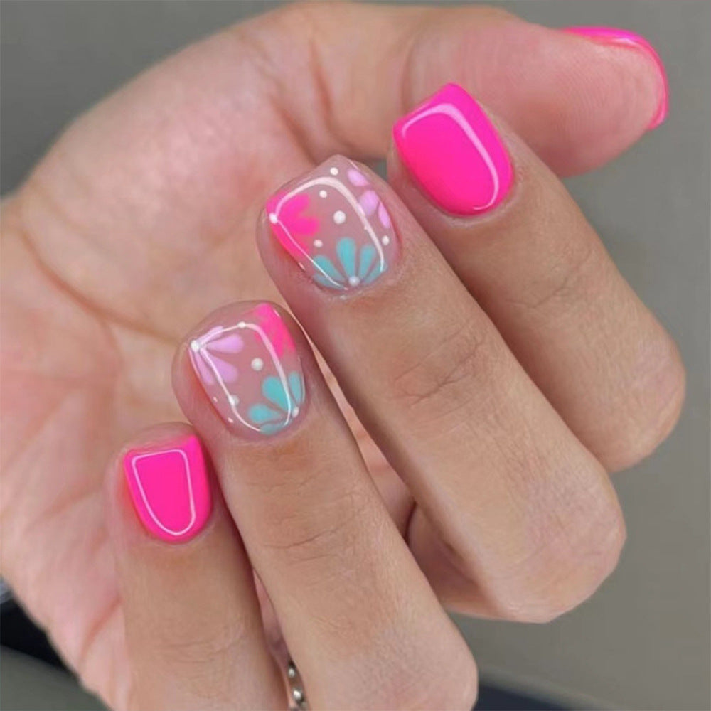 Künstlerisches Florales Gel-Nageldesign Karnz