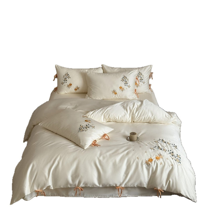 Bestickte Baumwollsatin Bettbezugset mit Goldfisch- und Blumenmotiven sowie samtigen Bindungen
