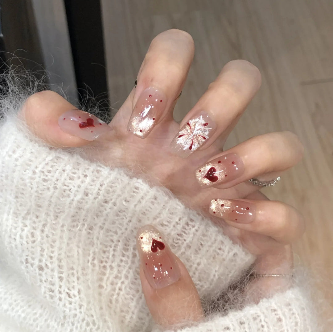 Künstlerisches Glitzer-Nageldesign Karnz