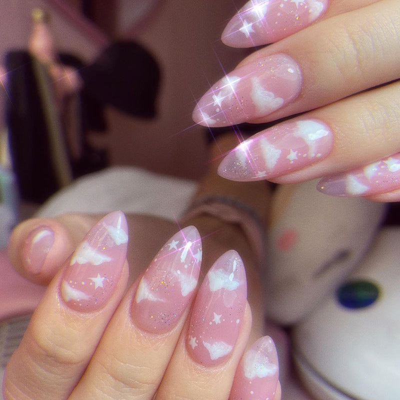 Künstliche Fingernägel mit Wolken- und Sternedesign Karnz