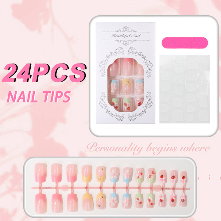 Floral Art Press-On Nageldesign Karnz